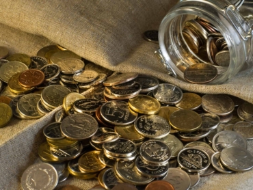 many-coins-in-a-pile-2023-11-27-05-23-27-utc